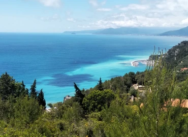 Escursionismo, Finale Ligure, escursioni nell'entroterra