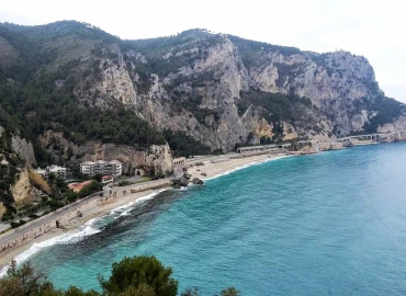 Escursionismo, Varigotti tra finocchietto e asparagi selvattici