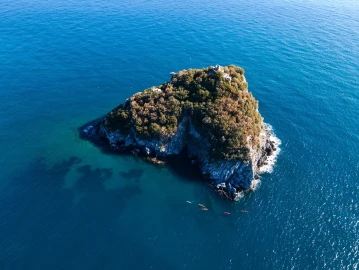 Kayak, Weekend in kayak nel Golfo dell'Isola di Bergeggi